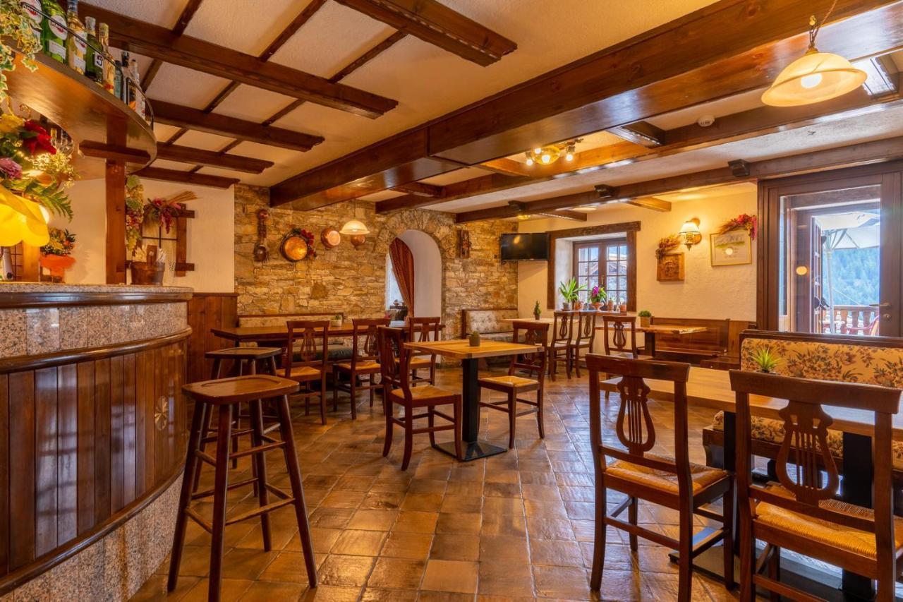 Des Alpes Hotel